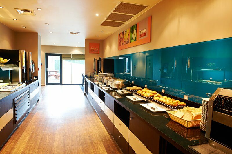 Airport By Ihg Hotel 3*