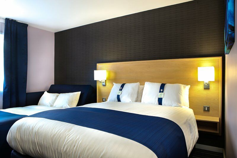 Hotel Airport By Ihg 3*